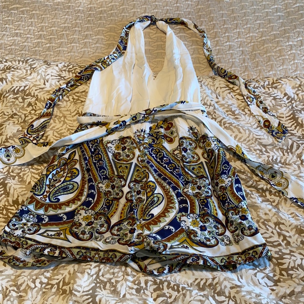 Size small Floral printed halter neck romper